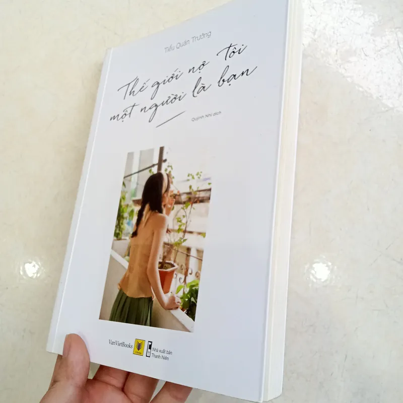 Thế giới nợ tôi một người là bạn 📚 733700