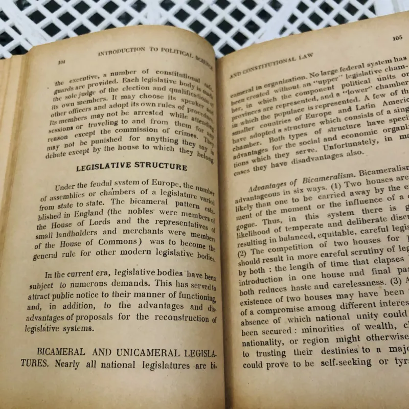 INTRODUCTION TO POLITICAL SCIENCE AND CONSTITUTIONAL LAW (Sách song ngữ Anh – Việt) 799102