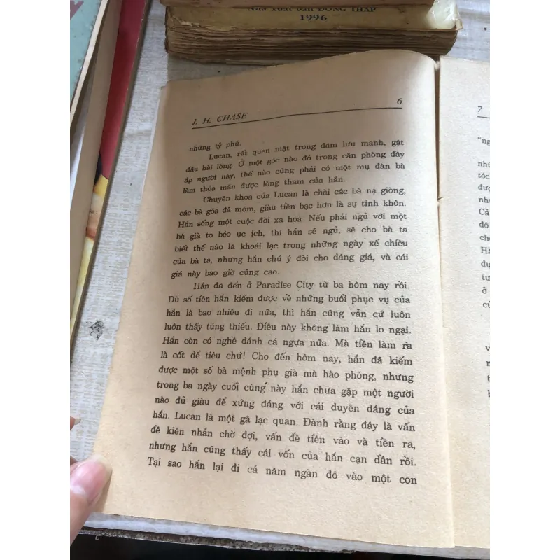 Phu nhân của tỷ phú 993447