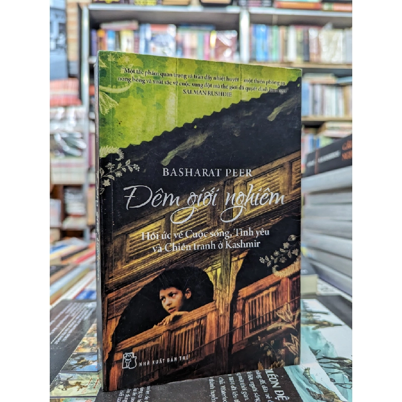 Đêm giới nghiêm - Basharat Peer 121980