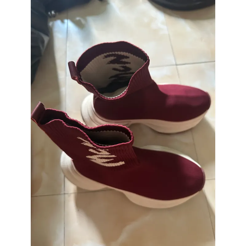 Pass giày chính hãng WCN chưa sử dụng size 41-42 777912