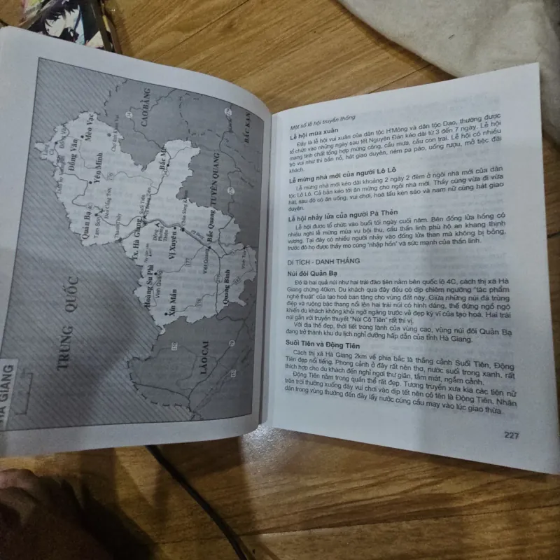 Non nước Việt Nam 
70k 781345