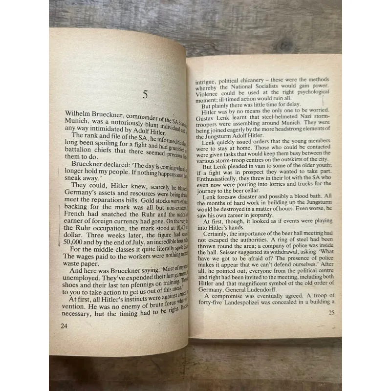 Hitler’s Young Tigers - Rupert Butler 728994