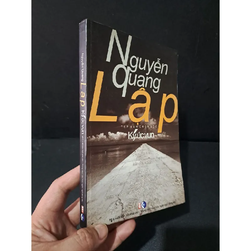 [Phiên Chợ Sách Cũ] Ký ức vụn 2009 - Nguyễn Quang Lập 0506 468940