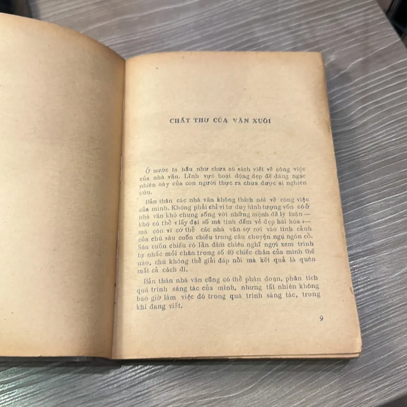 Một  m mình với mùa thu - K Paustovsky - bản dịch từ tiếng Nga - 1984 996265