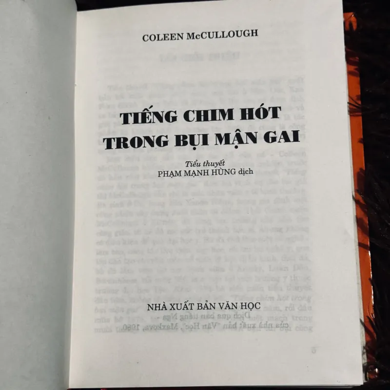 Tiếng chim hót trong bụi mận gai 1029325