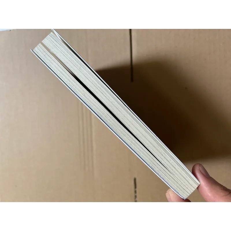 Dưới ánh sáng ma pháp 0.2 lux 995437