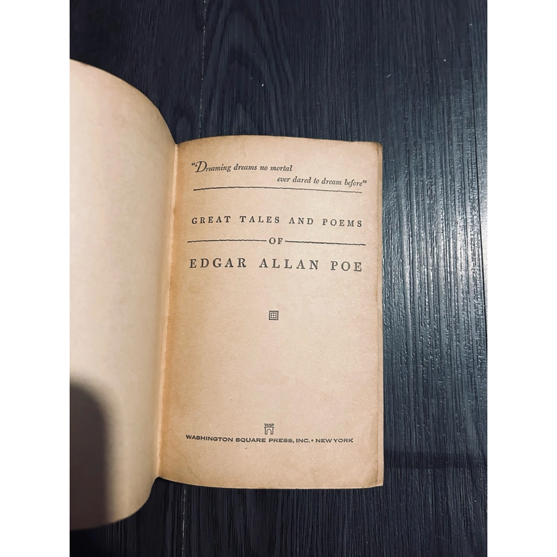 Great tales and poems of Eggar Allan Poe (sách khổ nhỏ) 380345