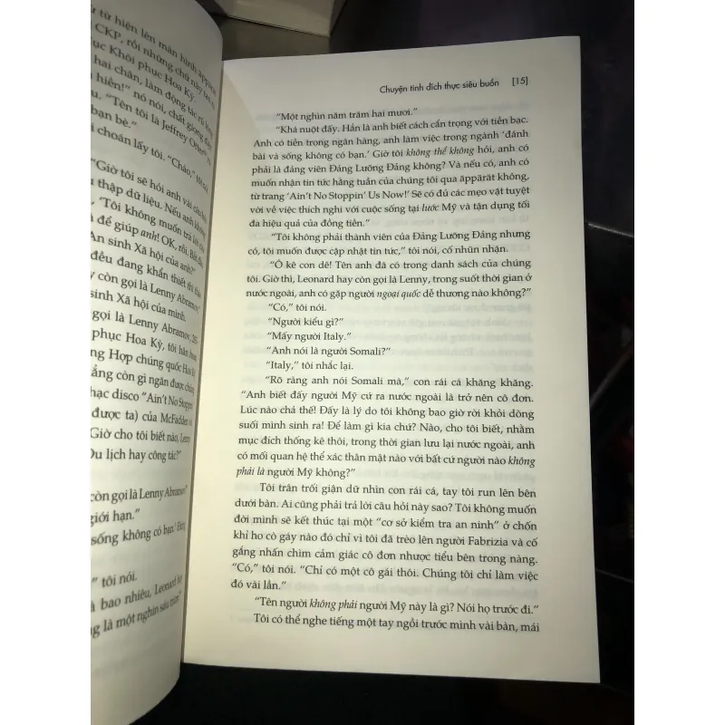 Chuyện tình đích thực siêu buồn - Gary Shteyngart 1020934