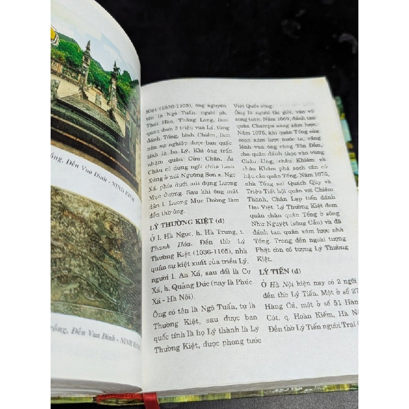 Đình chùa lăng tẩm nổi tiếng - nhiều tác giả 784091