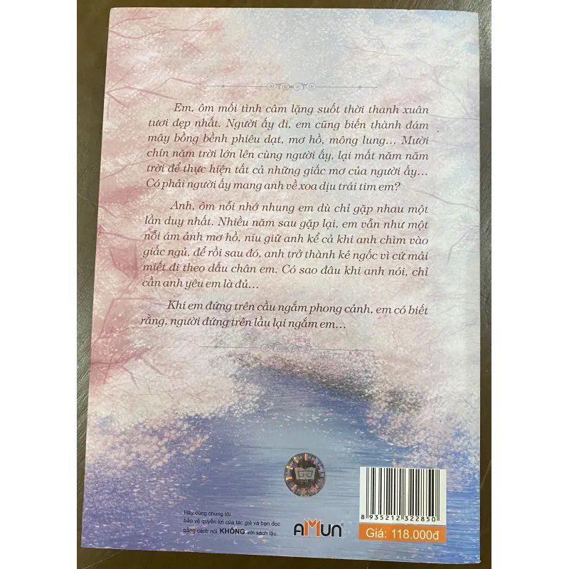 Em đứng trên cầu ngắm phong cảnh, người đứng trên lầu lại ngắm em- Cố tây tước 795974