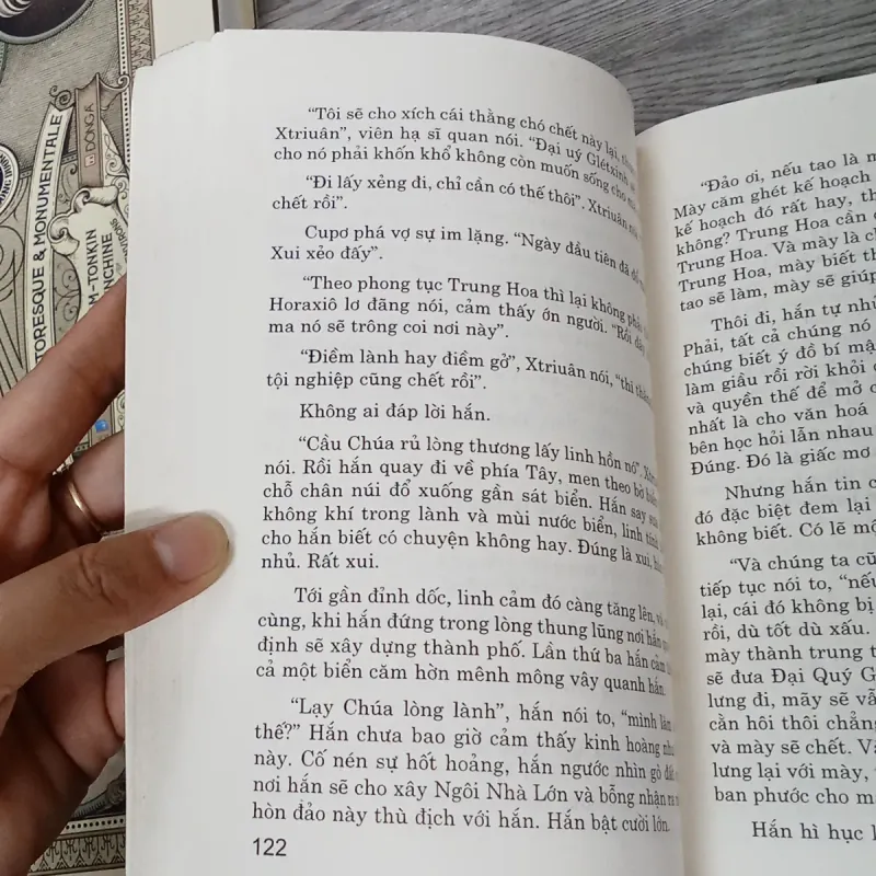 Hồng Kông Thuở Ấy - Giêm Clêvơn 1020147