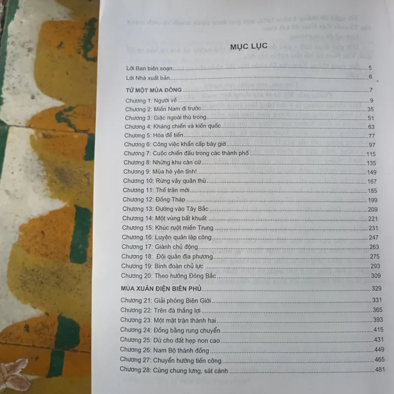 Trận Đánh Ba Mươi Năm Ký Sự Lịch Sử- Nhiều Tác Giả 754726