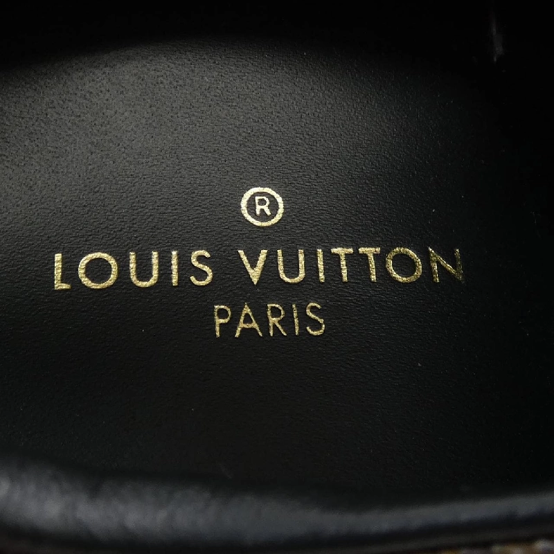 Giày sneaker dòng Runaway của Louis Vuitton 658456