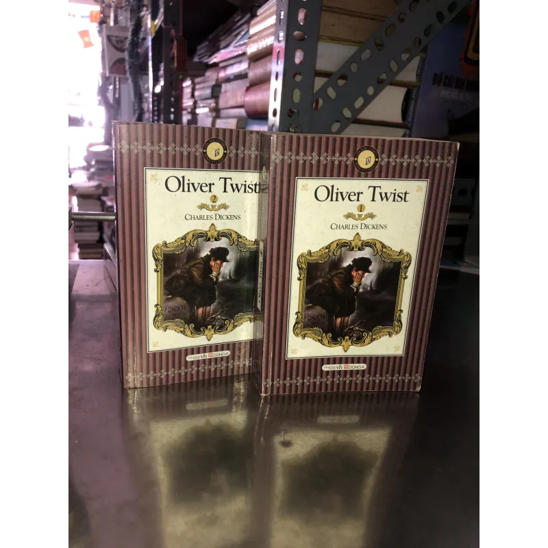 Oliver Twist - Charles Dickens 1023800