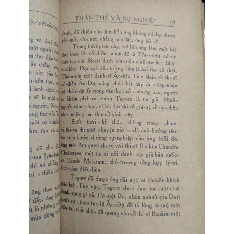 R.Tagore nhà thơ của nhân loại - Phan Lạc Tuyên và cộng sự 778554