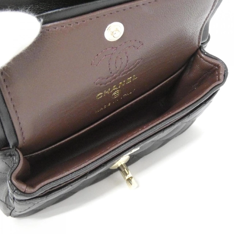 Túi charm AP4760 của Chanel 623178