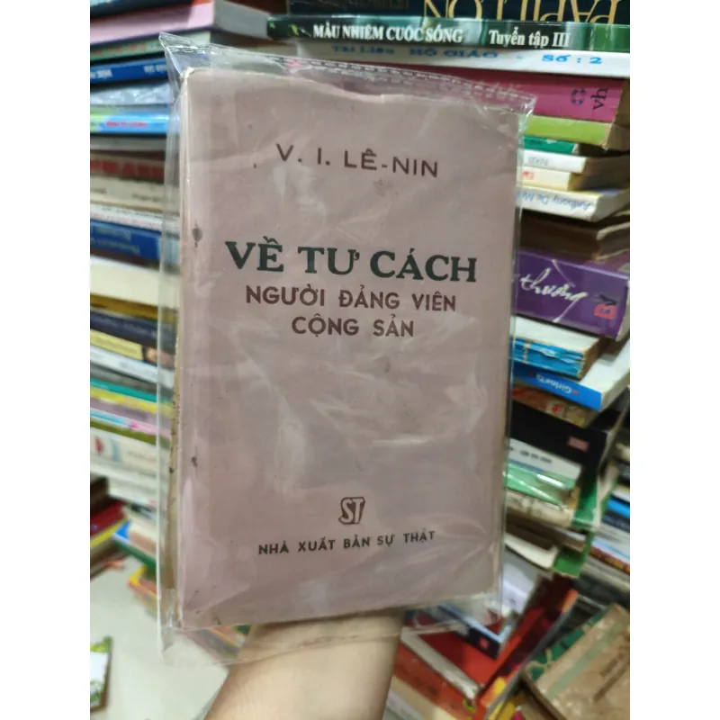 Về Tư Cách Người Đảng Viên Cộng Sản 558298