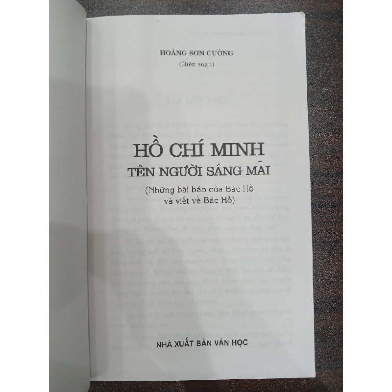 Hồ Chí Minh tên Người sáng mãi 549593