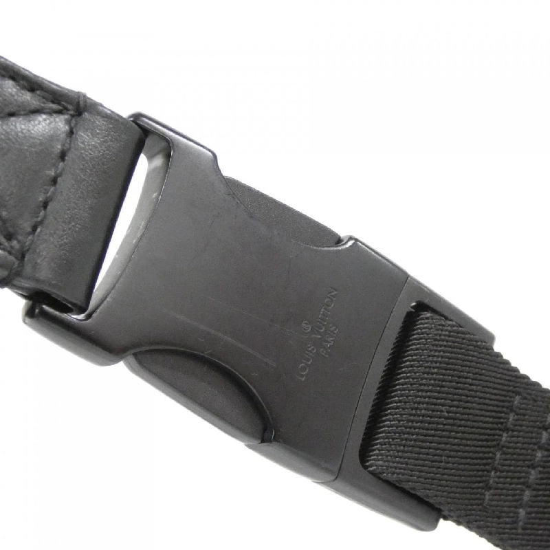 Túi đeo chéo Louis Vuitton Monogram Shadow Discovery Bum Bag PM M46036 - Hàng hiệu Authentic 801809