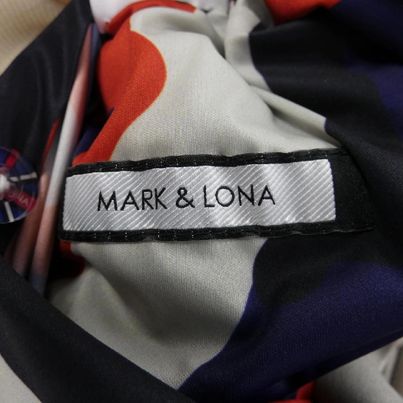 Áo khoác MARK&LONA 632815