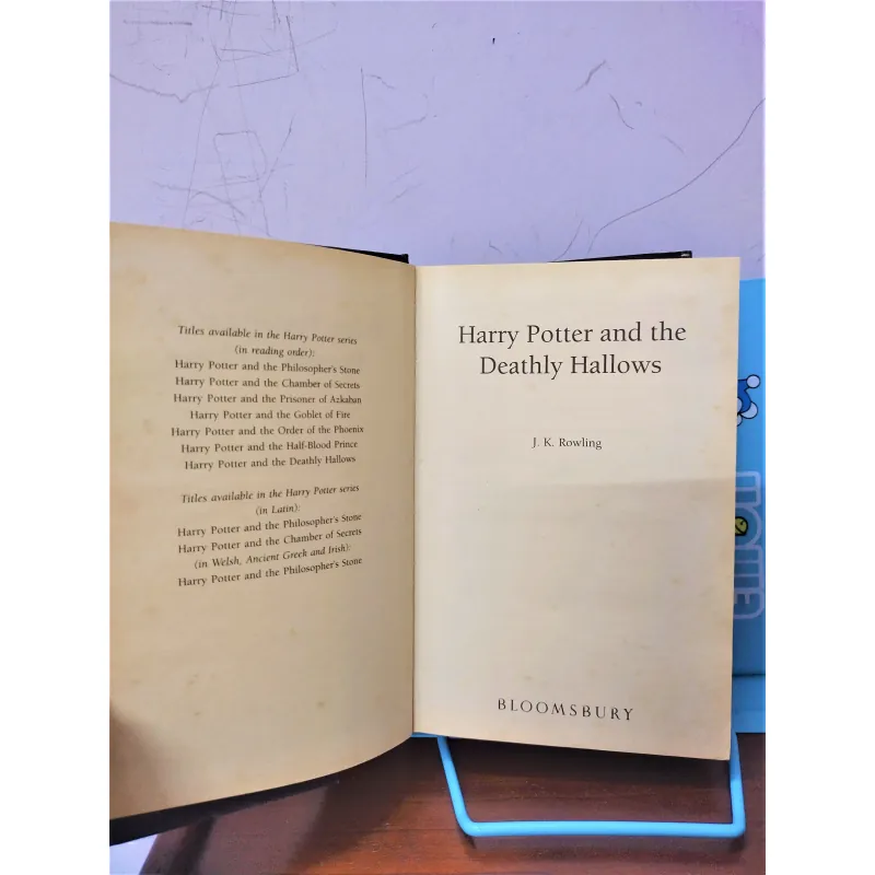 Sách ngoại văn: Harry Potter and the deathly Hallows - TGL JK Rowling 960328