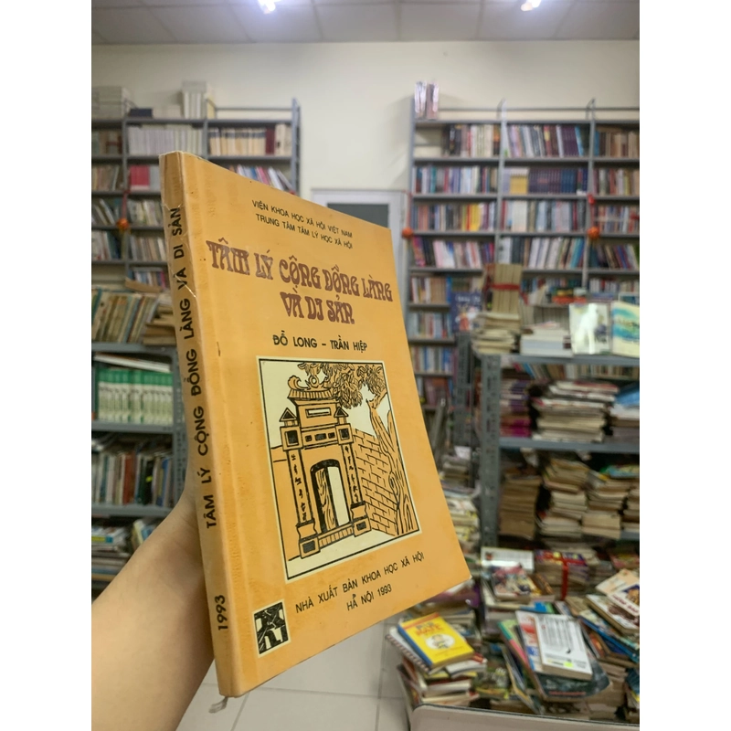 Tâm lý cộng đồng làng và di sản 300366