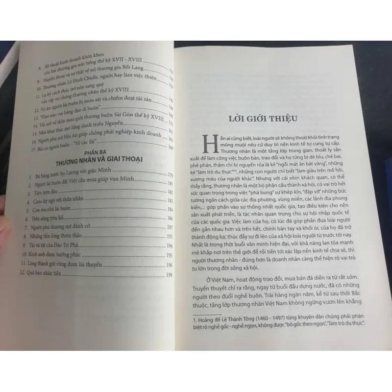 Thương Nhân Việt Nam Xưa - Vấn đề, nhân vật và giai thoại của Nguyễn Thanh Tuyền 696637