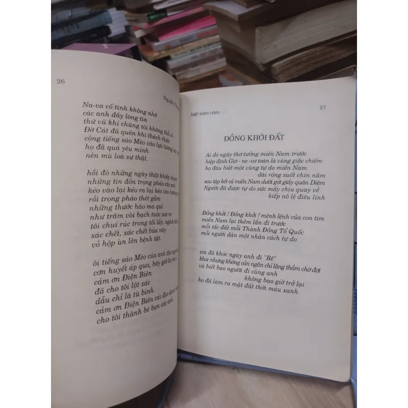 Sách: Biệt trăm năm - TG: Nguyễn Thuỵ Kha (A2) 933524