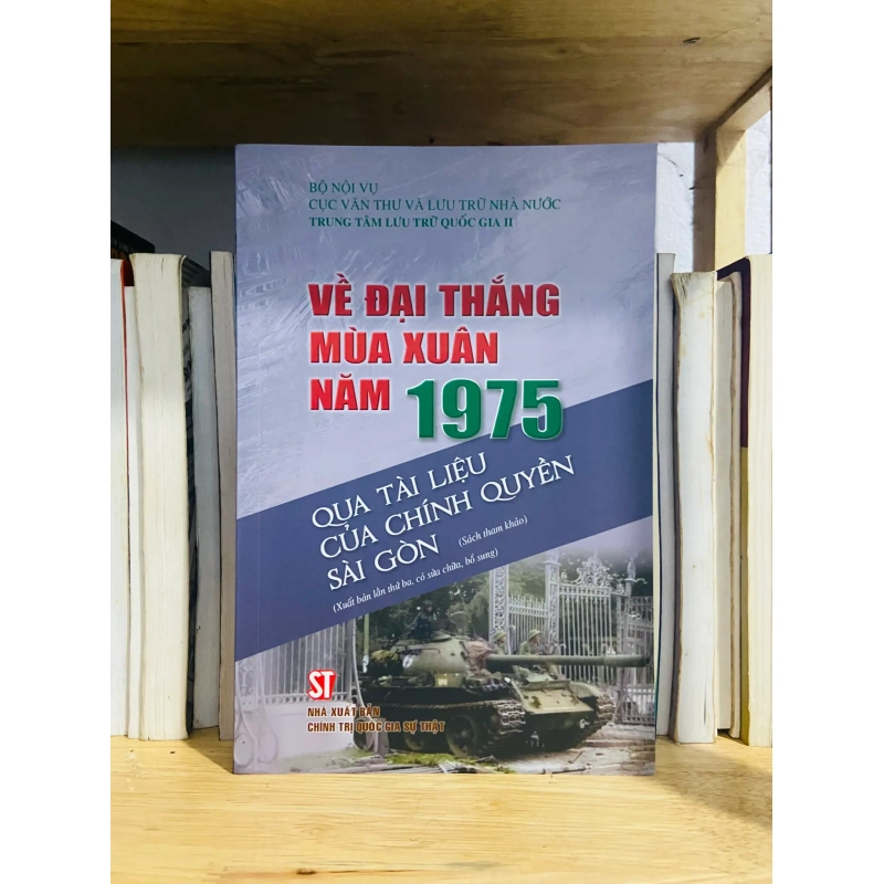 (Sách cũ SCGR) Về đại thắng mùa xuân năm 1975 - Văn học VAVOBXN-CT9 Blogmeo090426 1013920