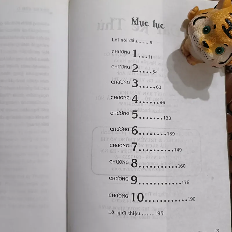 Ở đất kẻ thù - Lê Lan Anh 975611