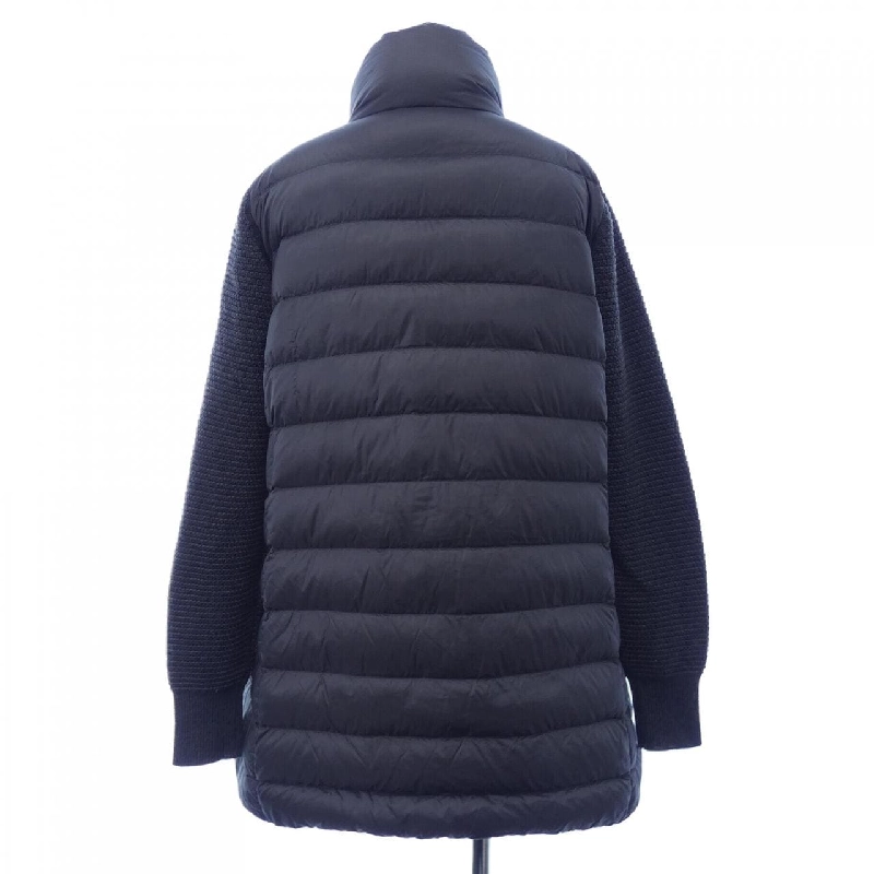 Áo khoác lông vũ MONCLER 635616