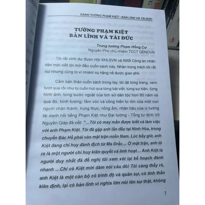 SÁCH DANH TƯỚNG PHẠM KIỆT BẢN LĨNH VÀ TÀI ĐỨC 700720