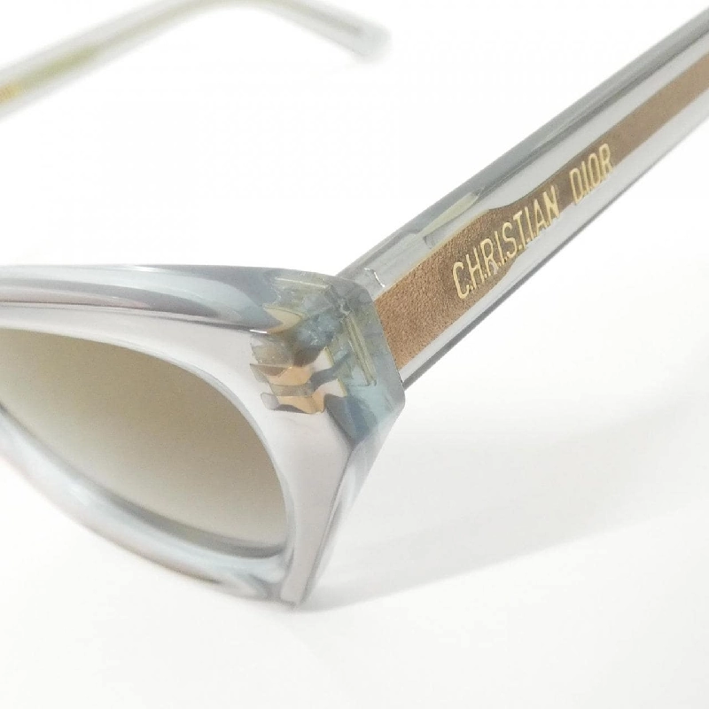 【Sản phẩm mới】Kính mát DIORMIDNIGHT B1I của Christian Dior 625567