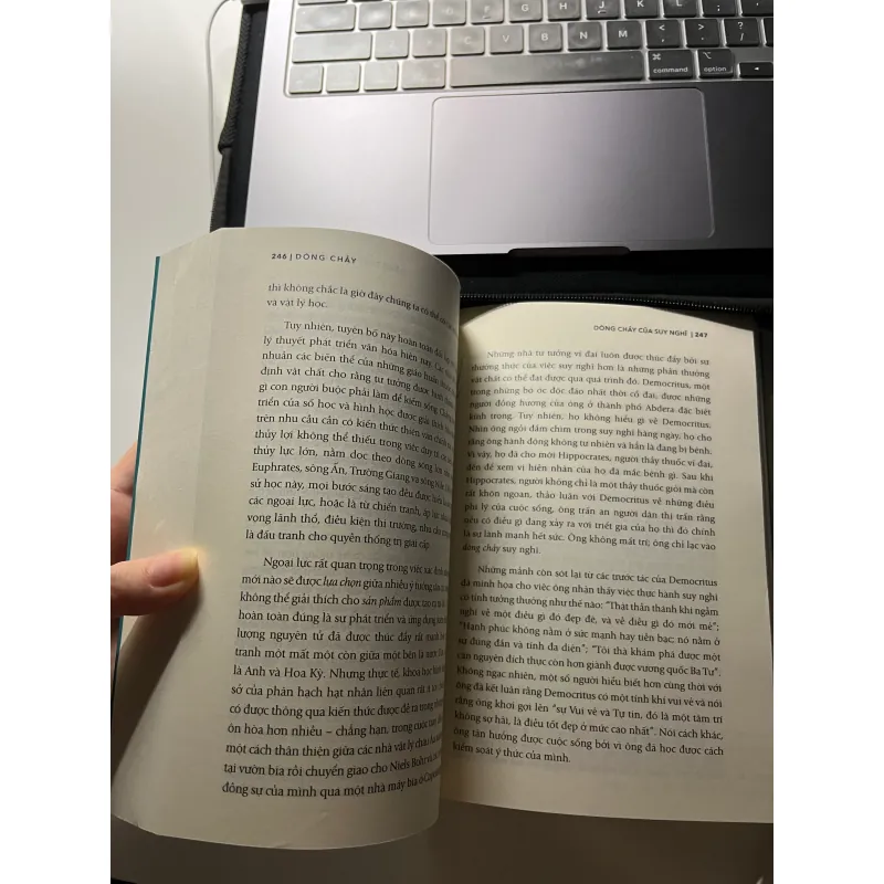 Sách tâm lý học tích cực Flow-tác giả Mihaly Csikszentmihalyi, sách còn như mới 1031547