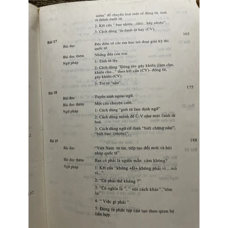 Tiếng Việt thực hành cho người nước ngoài - sách khổ lớn  999363