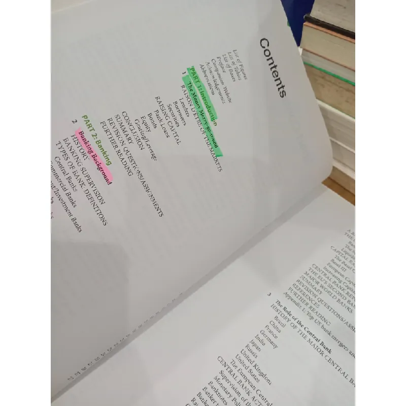 An introduction to global financial markets - Stephen Valdez, Philip Molyneux 702594