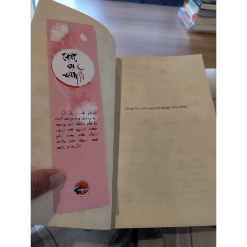 Thất Dạ Đàm" của tác giả Thập Tứ Khuyết. 
 997473