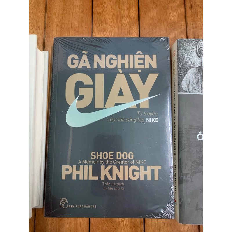 Gã nghiện giày  522829
