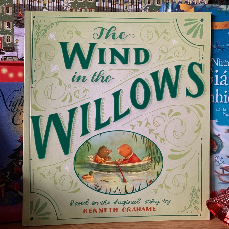 Sách tranh The Wind in the Willows, Used, 90%, Picture Book For Kids 359720