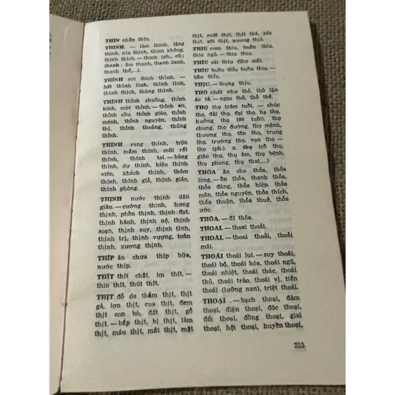 TỪ DIỂN CHÍNH TẢ TIẾNG VIỆT - HOÀNG PHÊ, LÊ ANH HIỂN, ĐÀO THÂN 573531