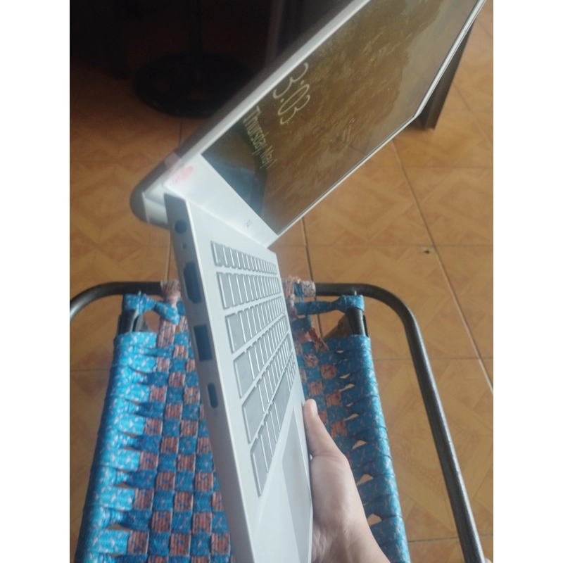 Dell mới 99.99% chia lại nửa giá 442819