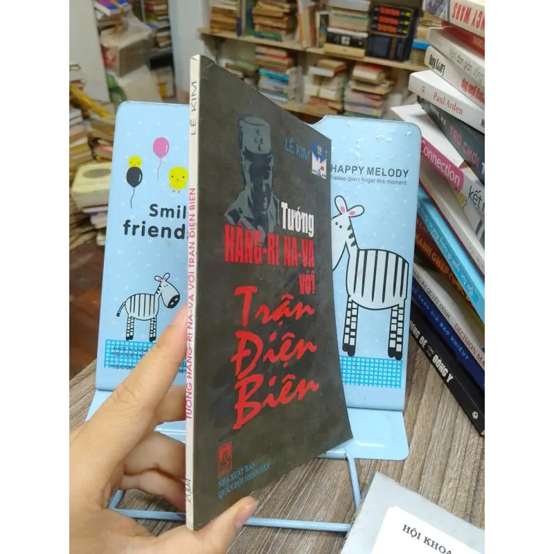 Sách: Tướng Hăng-Ri Na-Va với trận Điện Biên (A1) Tác giả: Lê Kim 673812