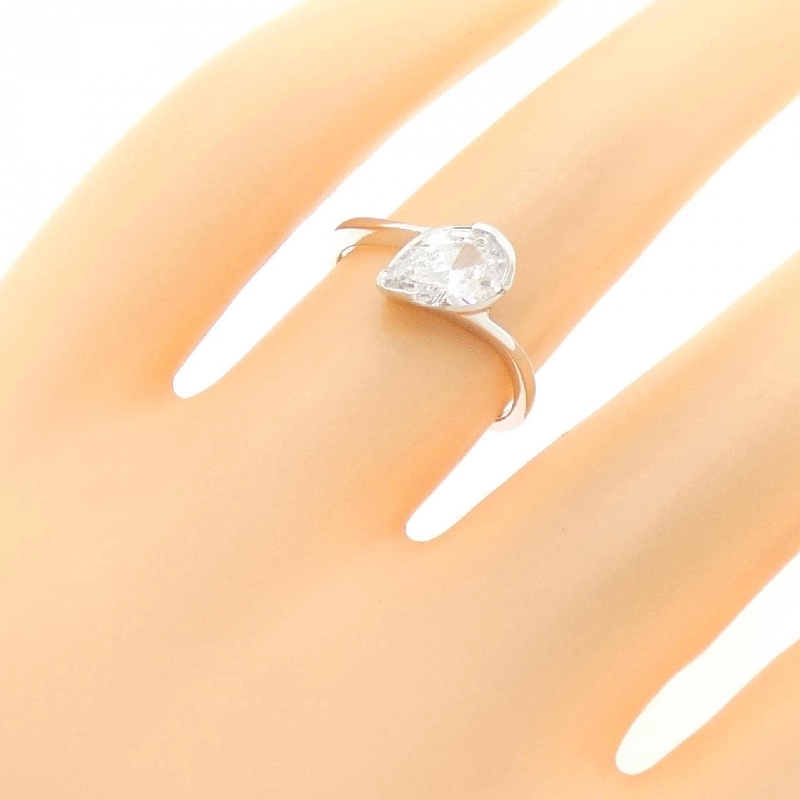 Nhẫn hình khối K14WG 668285