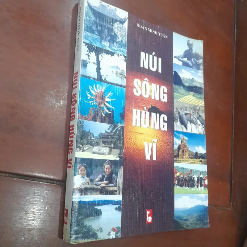 Đoàn Minh Tuấn, Núi Sông hùng vĩ 195219