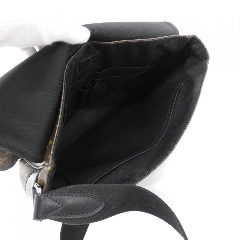 Túi đeo vai Louis Vuitton Monogram Macassar Christopher M41643 611594