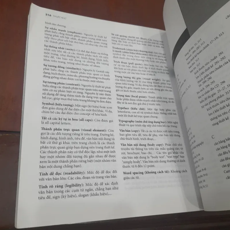 Lisa Graham - NHẬP MÔN TƯ DUY THIẾT KẾ, bố cục và typography 780271