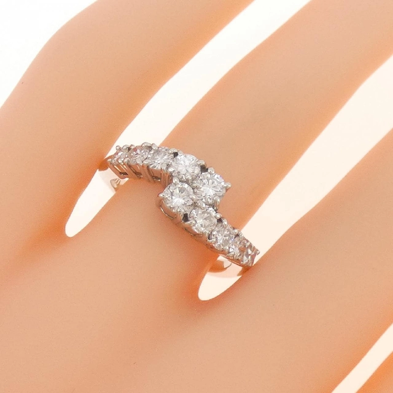 Nhẫn kim cương PT900 1.00CT 670889