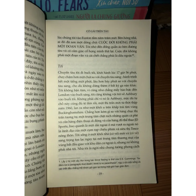 Cô gái trên tàu - Paula Hawkins 996389