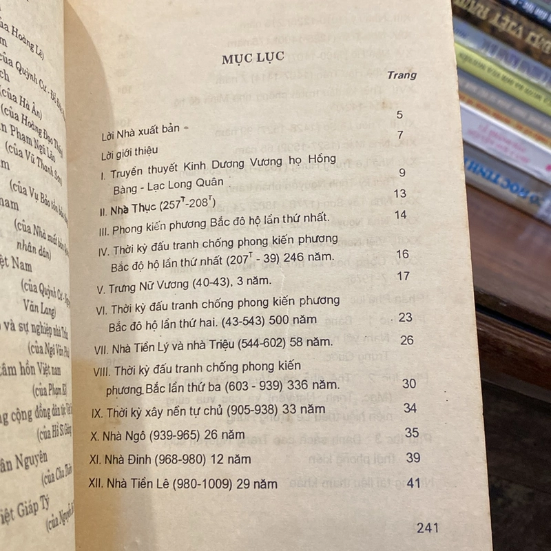 TÓM TẮT NIÊN BIỂU LỊCH SỬ VIỆT NAM (XB 1997) 501164